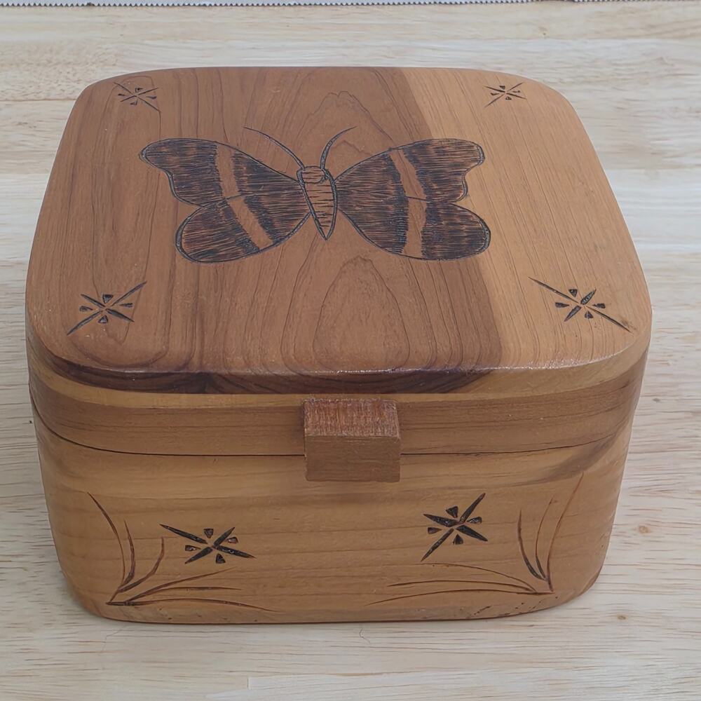 Vintage Handmade Cedar Keepsake Jewelry Box Butterfly Carving Maine Prison Art